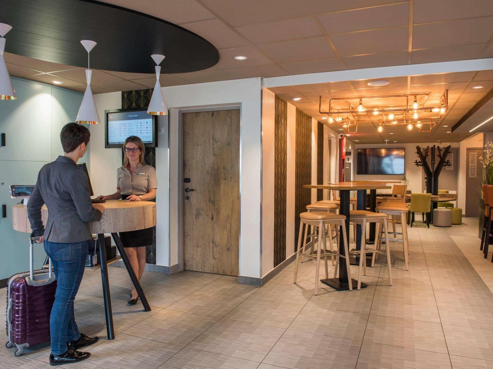 Ibis Tours Nord Hotel Ngoại thất bức ảnh